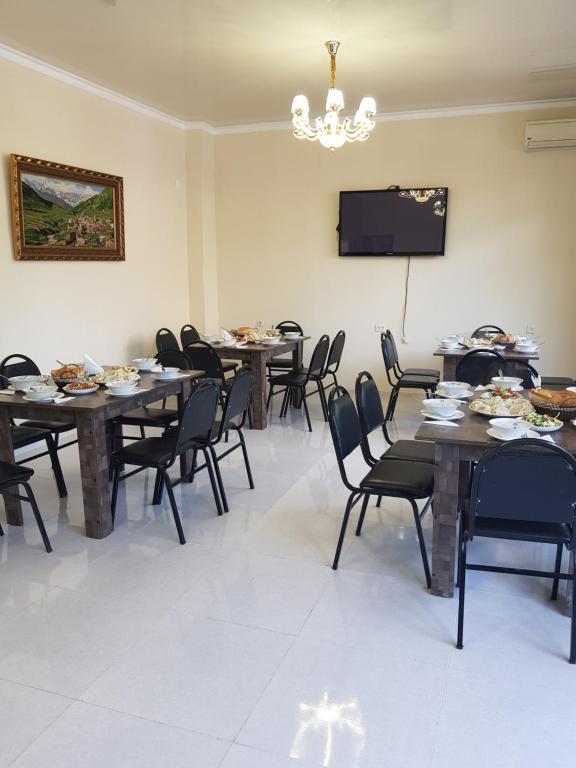 Vizitori Hotel room 1