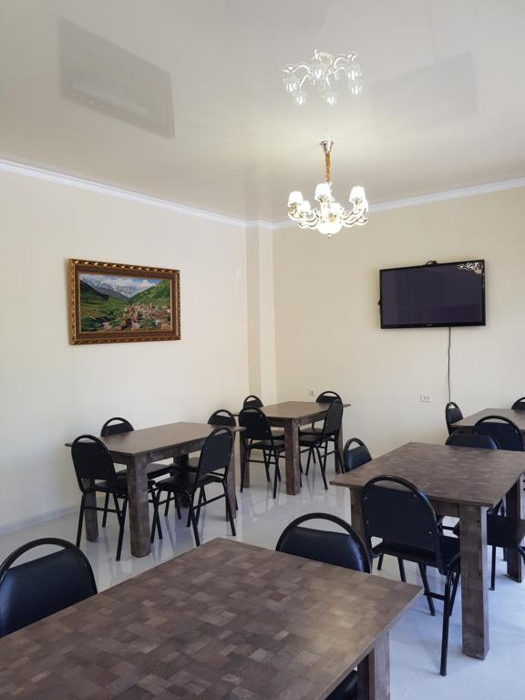 Vizitori Hotel room 3